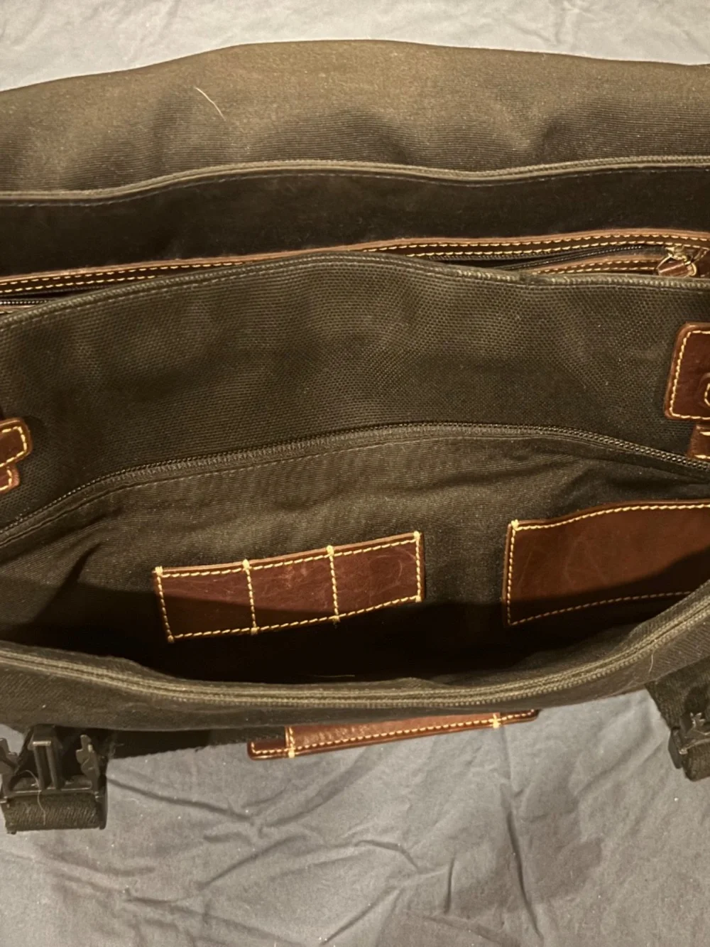 Large Coach Battenkill Messenger Bag!  Canvas with leather Trim